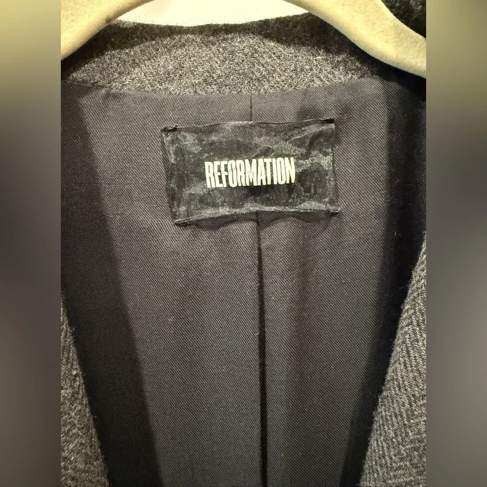 Reformation Grey Long Blazer - Picture 3 of 6